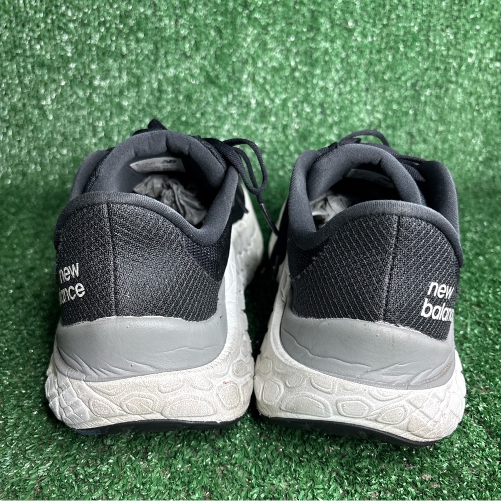 New Balance Black and White Sneakers - Picture 4 of 12